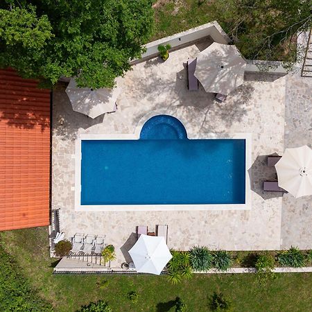 בודווה Sunset & Sunrise Villas In Stanisici-Two Villas With Common Pool מראה חיצוני תמונה