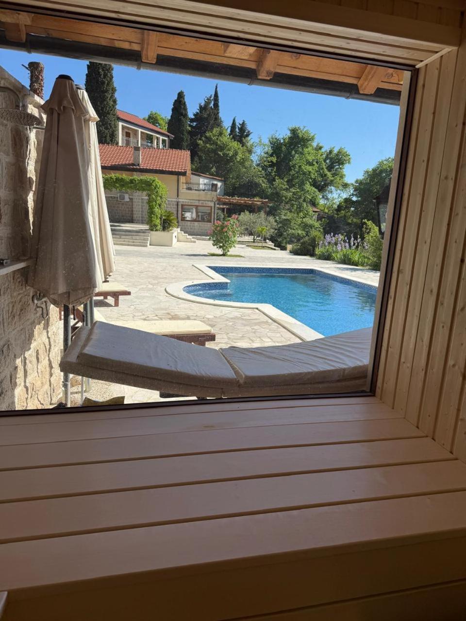 בודווה Sunset & Sunrise Villas In Stanisici-Two Villas With Common Pool מראה חיצוני תמונה